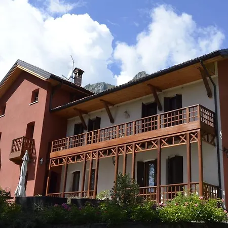 Fiocco Bed & Breakfast 4*